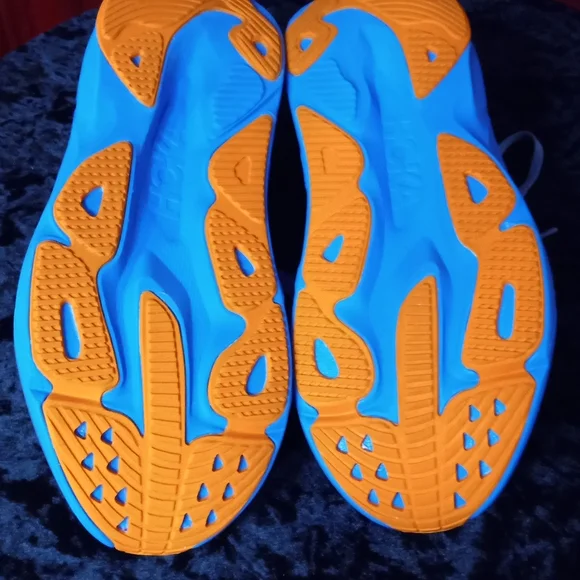 HOKA One One  Running Shoes - Picture 10 of 11